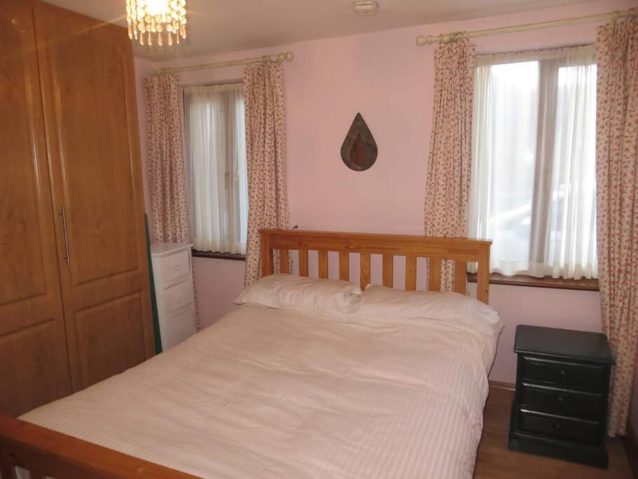 Borodino Studio Apartment Эннискорти Экстерьер фото